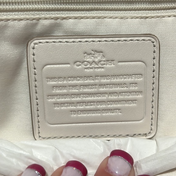 Pink Pearl Authentic Coach Satchel - Picture 4 of 8
